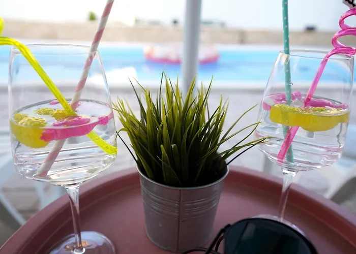 Tago With Heated New Pool Kastela