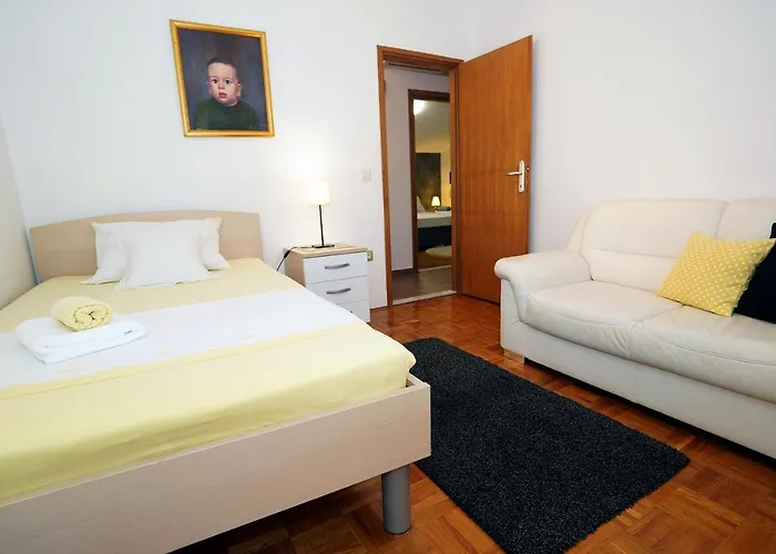 Tago With Heated New Pool Villa