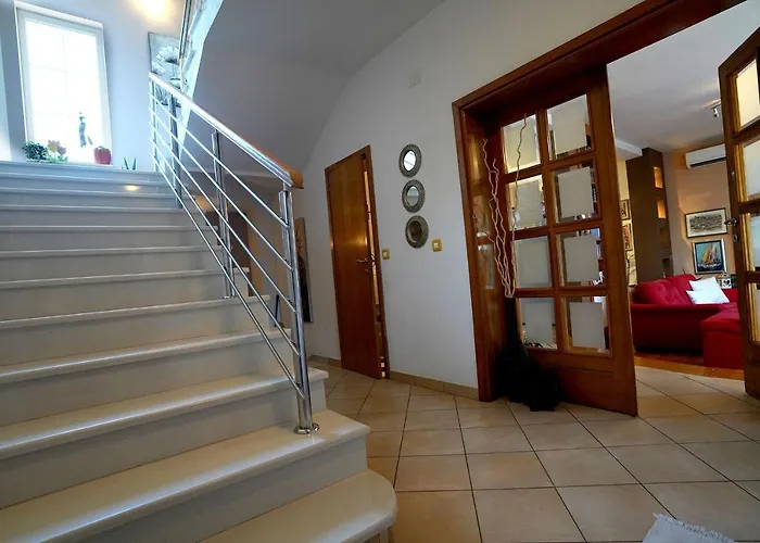 Tago With Heated New Pool Villa