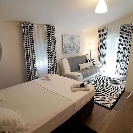 Tago With Heated New Pool Villa