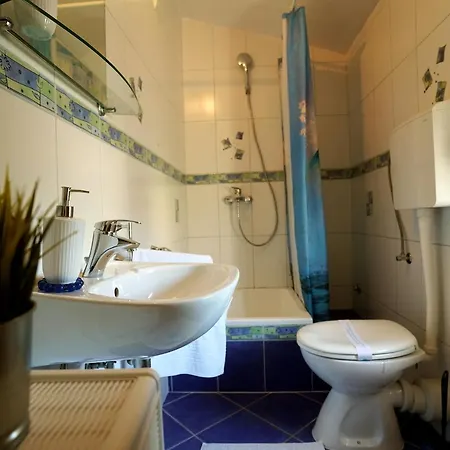 Tago With Heated New Pool * Kastela