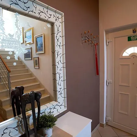 Tago With Heated New Pool Villa