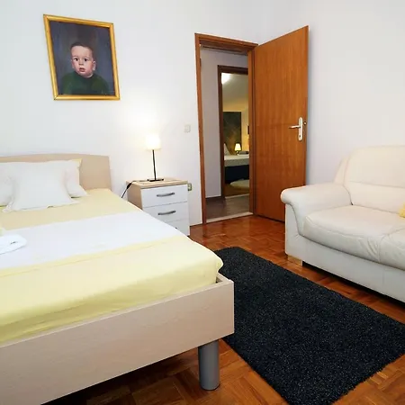 Tago With Heated New Pool Villa
