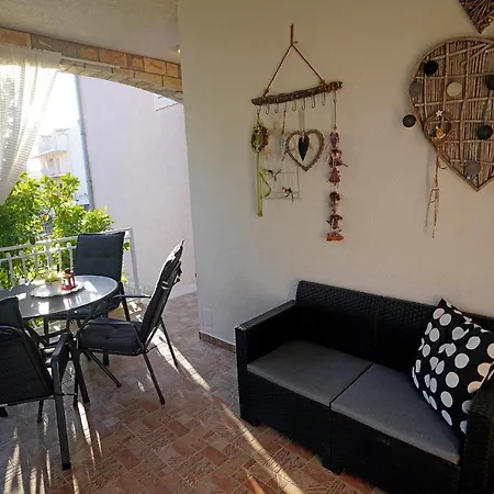 Tago With Heated New Pool *