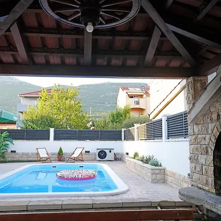 Villa Tago With Heated New Pool *